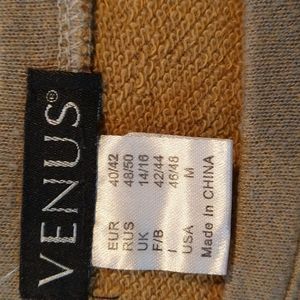 venus long sleeve light sweatshirt
